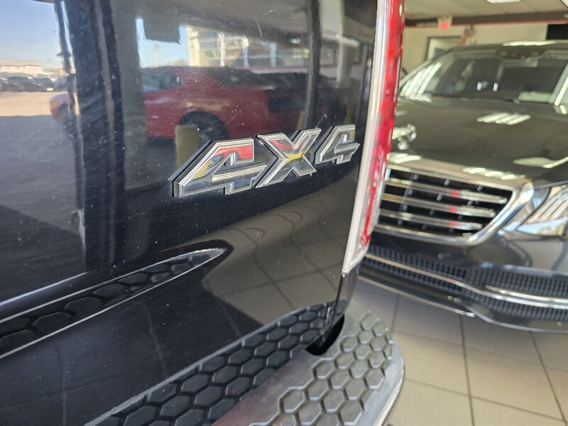 2013 RAM 1500 LARAMIE 4DR CREW CAB 4X4 - Photo 35 - Hamilton, OH 45015