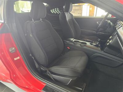 2017 Ford Mustang V6   - Photo 12 - Hamilton, OH 45015