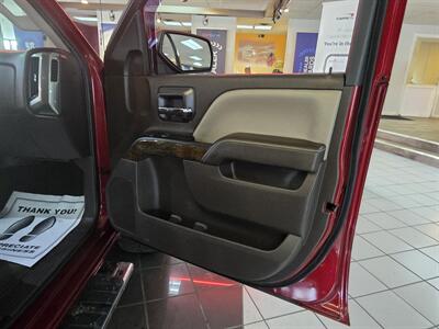 2018 Chevrolet Silverado 1500 LT-CREW CAB-4X4   - Photo 12 - Hamilton, OH 45015