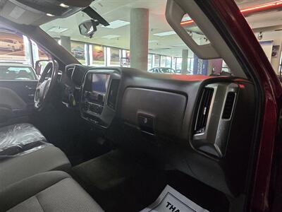 2018 Chevrolet Silverado 1500 LT-CREW CAB-4X4   - Photo 13 - Hamilton, OH 45015