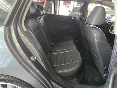 2014 Volkswagen Jetta SportWagen TDI   - Photo 16 - Hamilton, OH 45015