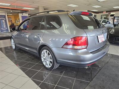 2014 Volkswagen Jetta SportWagen TDI   - Photo 6 - Hamilton, OH 45015