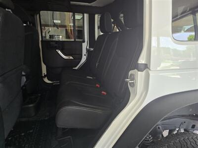 2015 Jeep Wrangler Sahara 4DR SUV 4X4 - Photo 11 - Hamilton, OH 45015