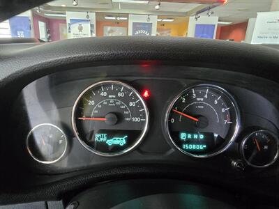 2015 Jeep Wrangler Sahara 4DR SUV 4X4 - Photo 24 - Hamilton, OH 45015