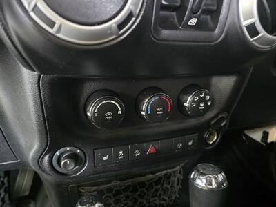 2015 Jeep Wrangler Sahara 4DR SUV 4X4 - Photo 20 - Hamilton, OH 45015