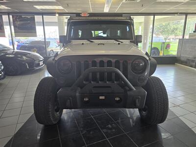 2015 Jeep Wrangler Sahara 4DR SUV 4X4 - Photo 2 - Hamilton, OH 45015