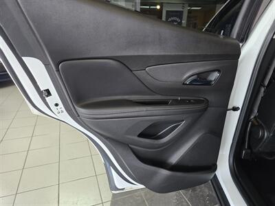 2021 Buick Encore Preferred  4DR CROSSOVER AWD   - Photo 10 - Hamilton, OH 45015