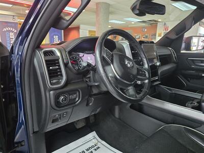 2020 RAM 1500 Laramie 4DR CREW CAB 4X4/V8   - Photo 8 - Hamilton, OH 45015