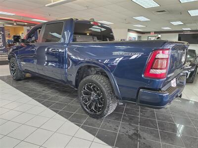 2020 RAM 1500 Laramie 4DR CREW CAB 4X4/V8   - Photo 6 - Hamilton, OH 45015