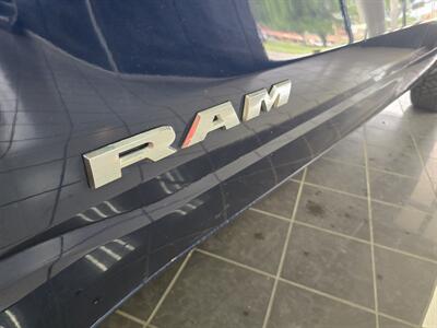 2020 RAM 1500 Laramie 4DR CREW CAB 4X4/V8   - Photo 31 - Hamilton, OH 45015