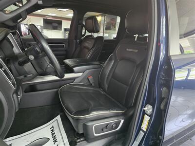 2020 RAM 1500 Laramie 4DR CREW CAB 4X4/V8   - Photo 9 - Hamilton, OH 45015