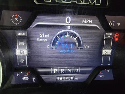 2020 RAM 1500 Laramie 4DR CREW CAB 4X4/V8   - Photo 24 - Hamilton, OH 45015