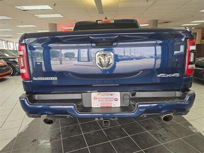 2020 RAM 1500 Laramie 4DR CREW CAB 4X4/V8   - Photo 5 - Hamilton, OH 45015