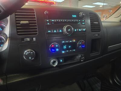 2010 Chevrolet Silverado 1500 LT 4DR CREW CAB 4X4   - Photo 19 - Hamilton, OH 45015