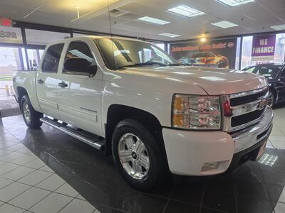 2010 Chevrolet Silverado 1500 LT 4DR CREW CAB 4X4   - Photo 3 - Hamilton, OH 45015