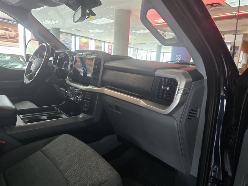 2022 Ford F-150 XLT 4DR SUPER CREW 4X4 - Photo 14 - Hamilton, OH 45015