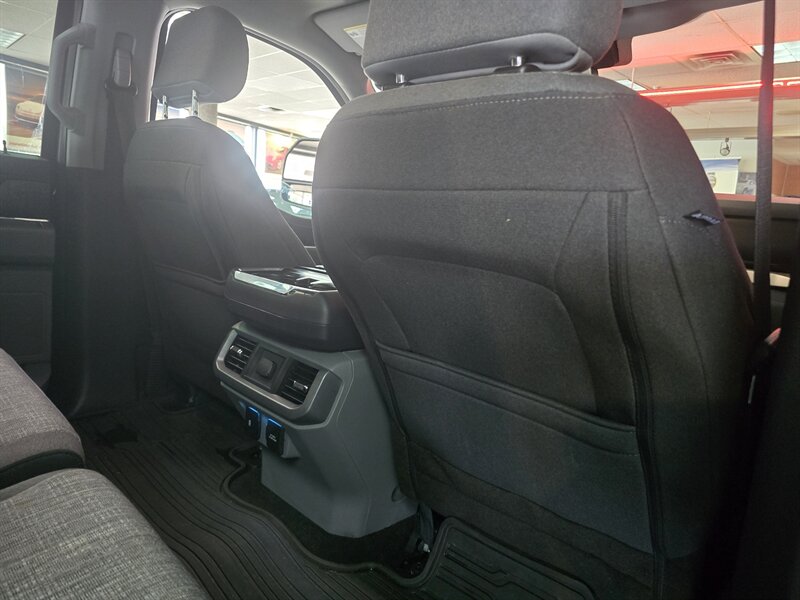 2022 Ford F-150 XLT 4DR SUPER CREW 4X4 - Photo 17 - Hamilton, OH 45015