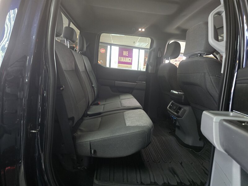 2022 Ford F-150 XLT 4DR SUPER CREW 4X4 - Photo 18 - Hamilton, OH 45015