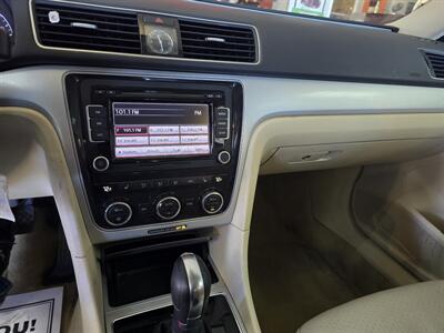 2012 Volkswagen Passat SE PZEV 4DR SEDAN - Photo 23 - Hamilton, OH 45015