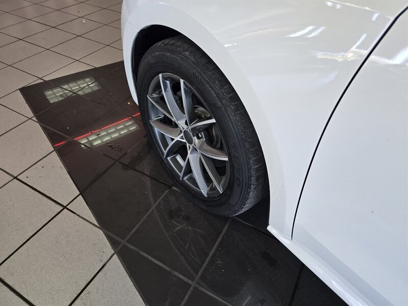 2012 Volkswagen Passat SE PZEV 4DR SEDAN - Photo 29 - Hamilton, OH 45015