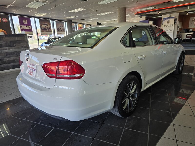 2012 Volkswagen Passat SE PZEV 4DR SEDAN - Photo 4 - Hamilton, OH 45015