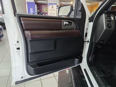 2016 Ford Expedition EL Platinum 4DR SUV 4X4   - Photo 7 - Hamilton, OH 45015