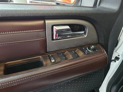 2016 Ford Expedition EL Platinum 4DR SUV 4X4   - Photo 22 - Hamilton, OH 45015