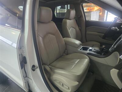2013 Cadillac SRX Luxury Collection 4DR SUV AWD - Photo 14 - Hamilton, OH 45015