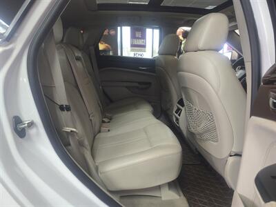 2013 Cadillac SRX Luxury Collection 4DR SUV AWD - Photo 16 - Hamilton, OH 45015