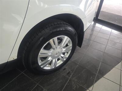 2013 Cadillac SRX Luxury Collection 4DR SUV AWD - Photo 30 - Hamilton, OH 45015