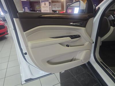 2013 Cadillac SRX Luxury Collection 4DR SUV AWD - Photo 7 - Hamilton, OH 45015