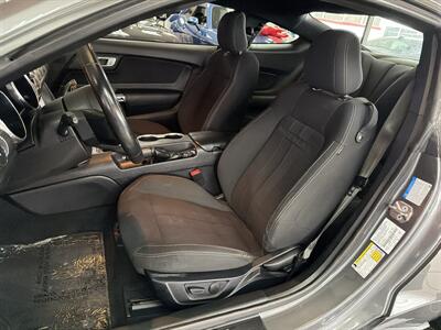 2021 Ford Mustang GT 2DR COUPE/6-SPEED   - Photo 10 - Hamilton, OH 45015