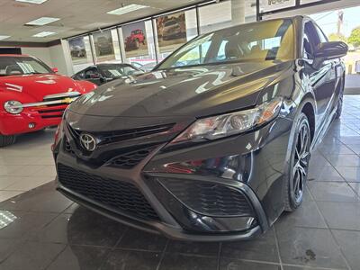 2023 Toyota Camry SEL 4DR SEDAN   - Photo 2 - Hamilton, OH 45015