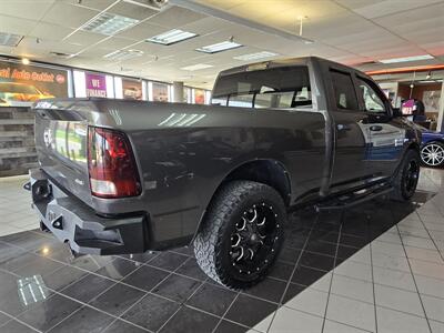 2014 RAM 1500 Express 4DR QUAD CAB 4X4 - Photo 4 - Hamilton, OH 45015