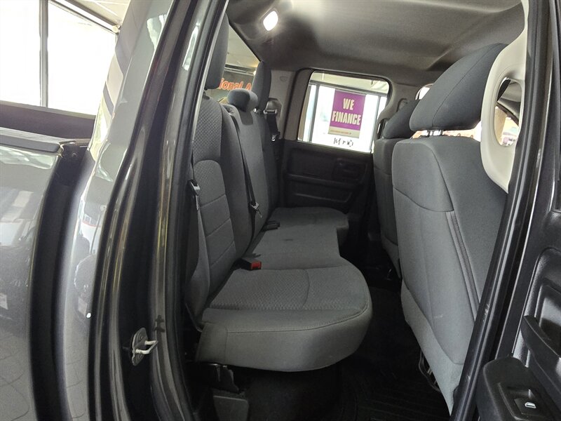 2014 RAM 1500 Express 4DR QUAD CAB 4X4 - Photo 16 - Hamilton, OH 45015
