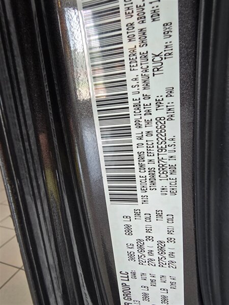 2014 RAM 1500 Express 4DR QUAD CAB 4X4 - Photo 26 - Hamilton, OH 45015