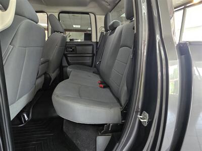 2014 RAM 1500 Express 4DR QUAD CAB 4X4 - Photo 11 - Hamilton, OH 45015