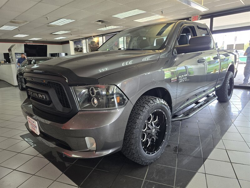 2014 RAM 1500 Express 4DR QUAD CAB 4X4   - Photo 1 - Hamilton, OH 45015