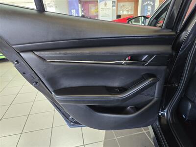 2024 Mazda Mazda3 Sedan 2.5 S Preferred 4DR SEDAN   - Photo 10 - Hamilton, OH 45015