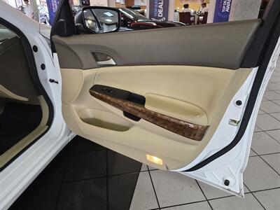 2010 Honda Accord EX-L  4DR SEDAN   - Photo 12 - Hamilton, OH 45015