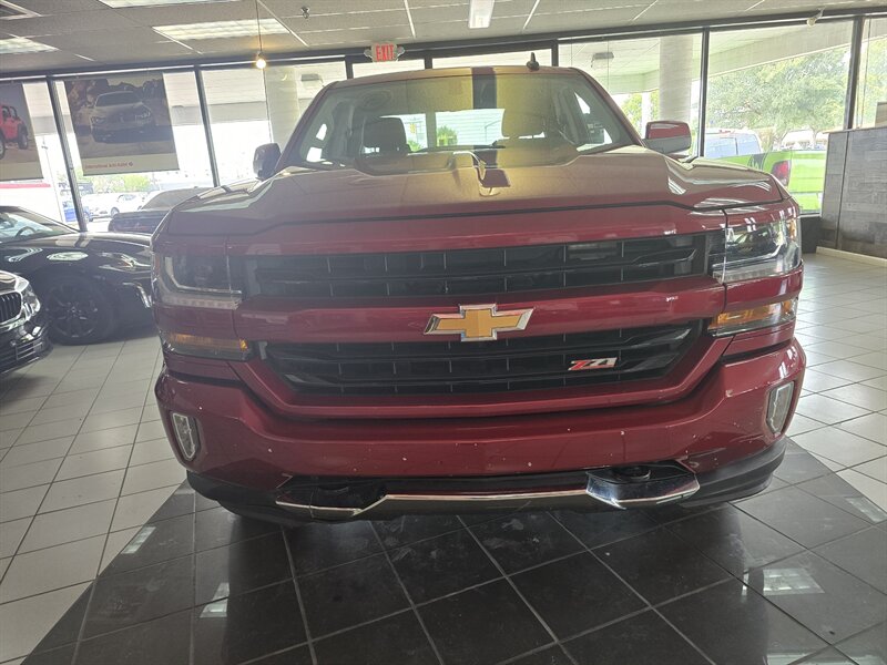 2018 Chevrolet Silverado 1500 LT EXTENDED CAB 4X4/Z71 - Photo 2 - Hamilton, OH 45015