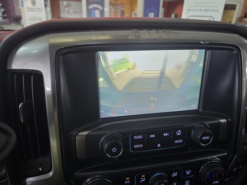 2018 Chevrolet Silverado 1500 LT EXTENDED CAB 4X4/Z71 - Photo 23 - Hamilton, OH 45015