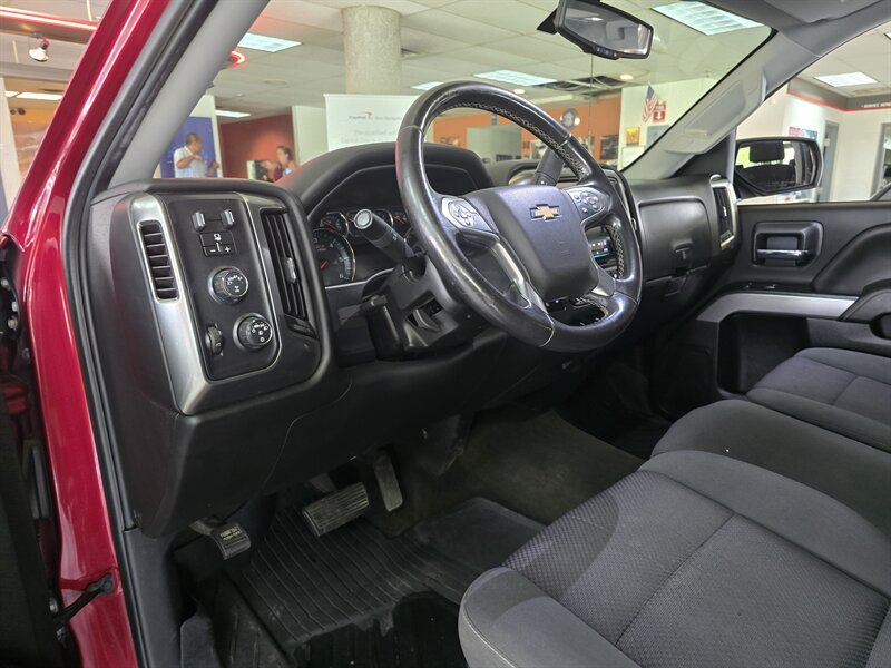 2018 Chevrolet Silverado 1500 LT EXTENDED CAB 4X4/Z71 - Photo 8 - Hamilton, OH 45015