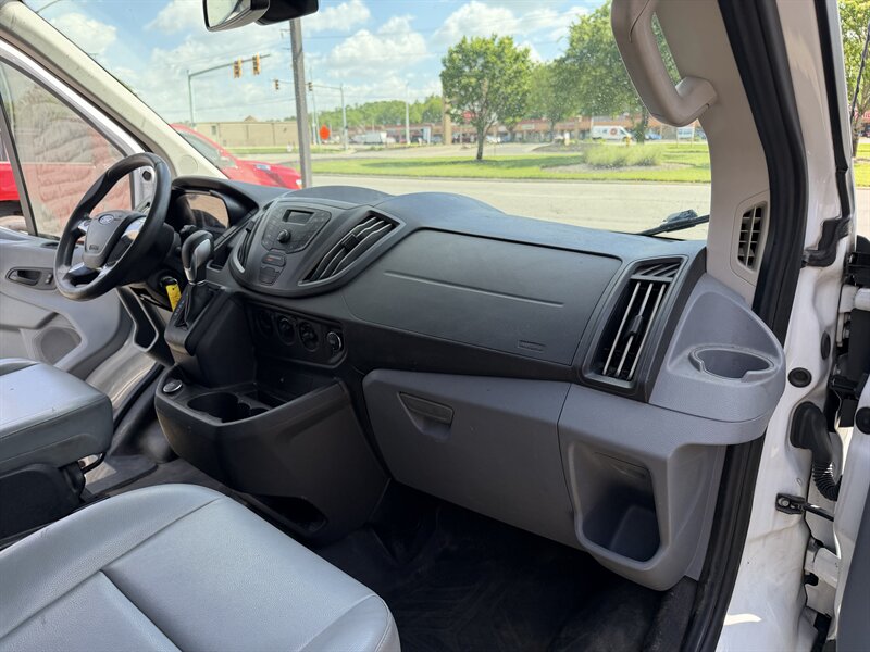 2017 Ford Transit 250 3DR CARGO VAN /V6/LOW ROOF - Photo 21 - Hamilton, OH 45015