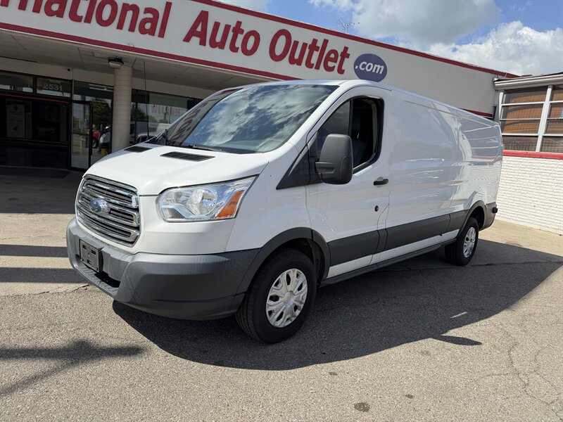 2017 Ford Transit 250 3DR CARGO VAN /V6/LOW ROOF - Photo 2 - Hamilton, OH 45015