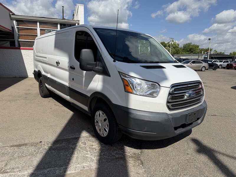 2017 Ford Transit 250 3DR CARGO VAN /V6/LOW ROOF - Photo 4 - Hamilton, OH 45015
