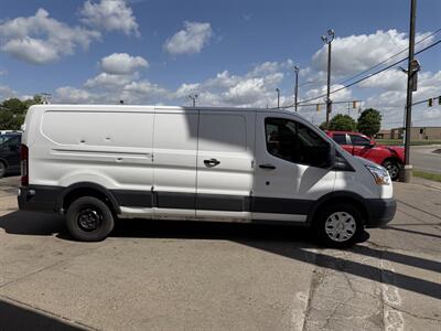 2017 Ford Transit 250 3DR CARGO VAN /V6/LOW ROOF - Photo 5 - Hamilton, OH 45015