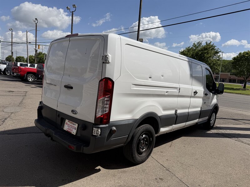 2017 Ford Transit 250 3DR CARGO VAN /V6/LOW ROOF - Photo 6 - Hamilton, OH 45015