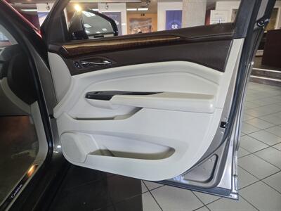 2016 Cadillac SRX Premium Collection 4DR SUV - Photo 13 - Hamilton, OH 45015