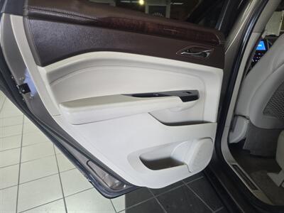 2016 Cadillac SRX Premium Collection 4DR SUV - Photo 10 - Hamilton, OH 45015